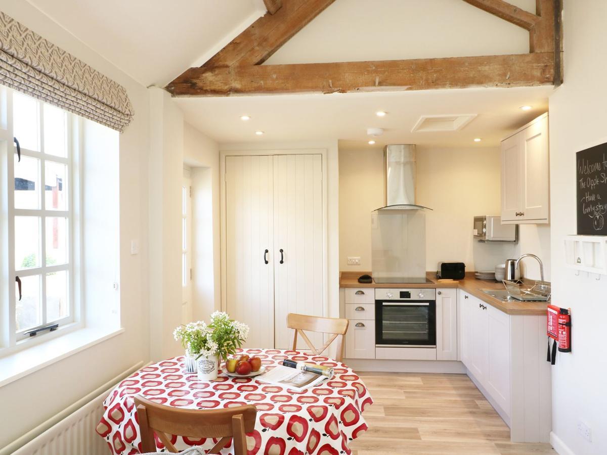 The Apple Shed Villa Sedghill Exterior photo