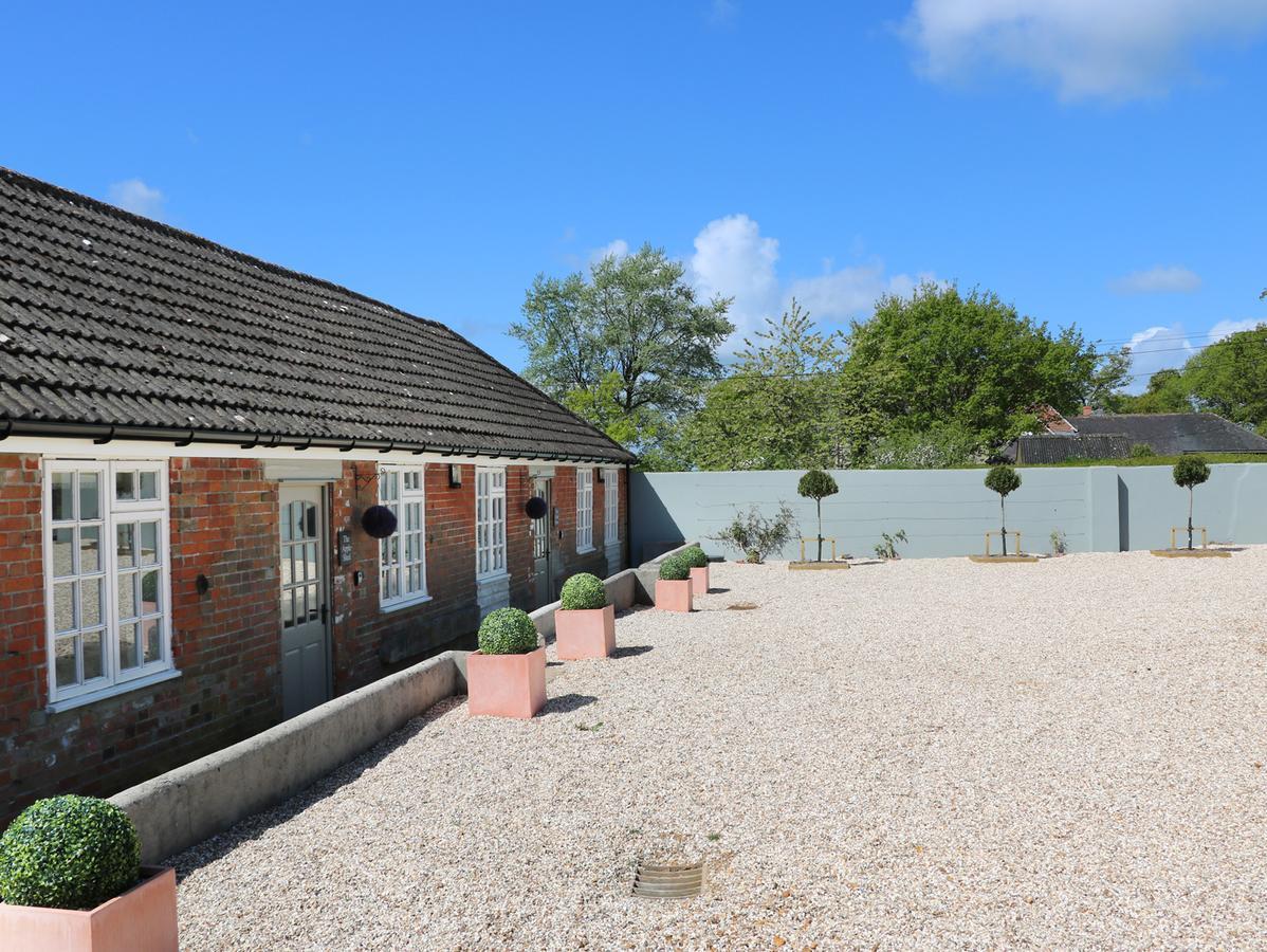The Apple Shed Villa Sedghill Exterior photo